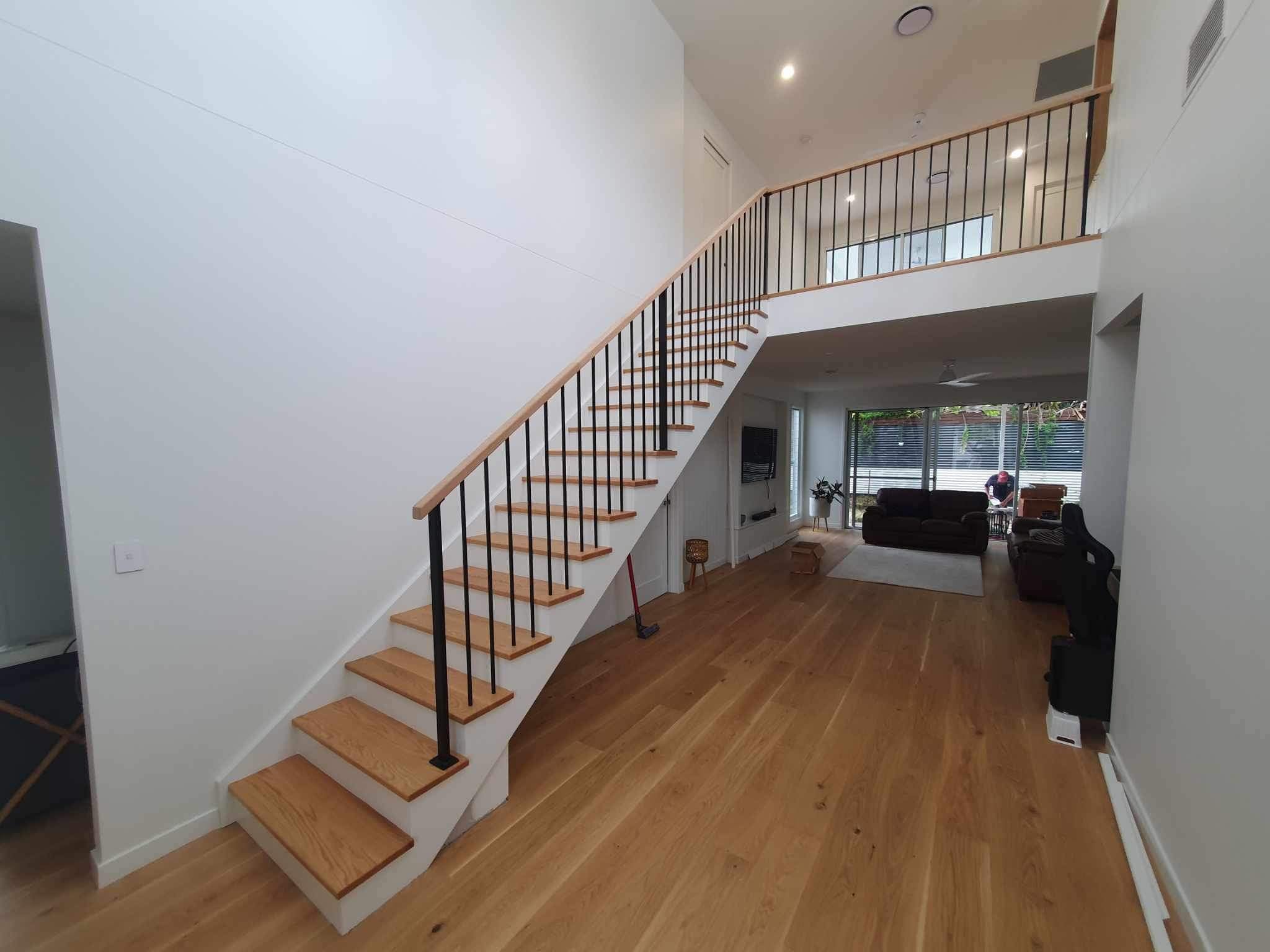 Paint Grade Sawtooth Stair 30mm String (pair)